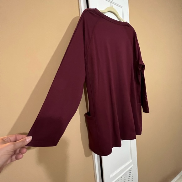 Susan Graver Weekend Collection Lounge Top with Embroidered sleeves - Picture 6 of 14